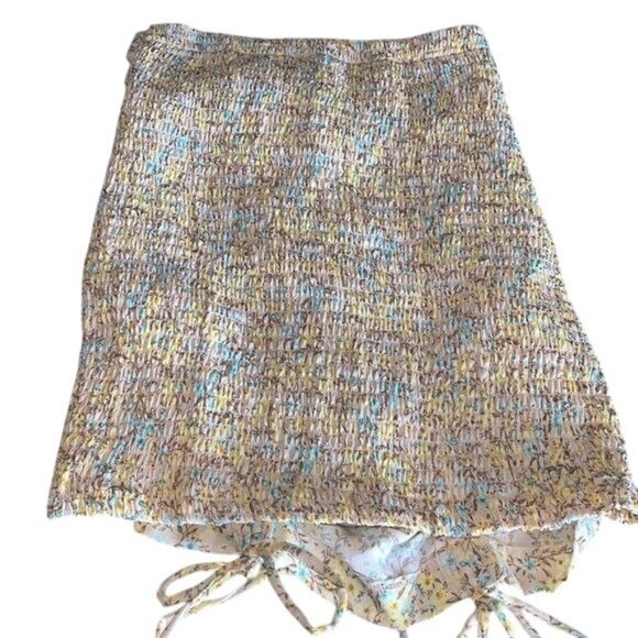 Haute Monde Floral Print Two-Piece Set With Ruched Skirt & Tie-Front Top Small - Picture 6 of 13